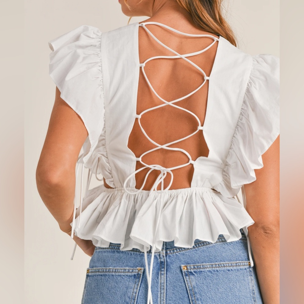 MABLE JOYCE LACE UP DETAIL TOP✨
